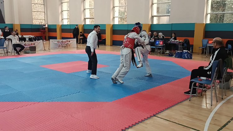 TAEKWONDO SPOR KULÜBÜNE BAŞARILAR DİLERİM...